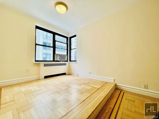 Building Photo - EAST 24 STREET Rental