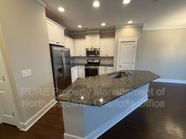 Photo - 2731 Tranquil Oak Pl