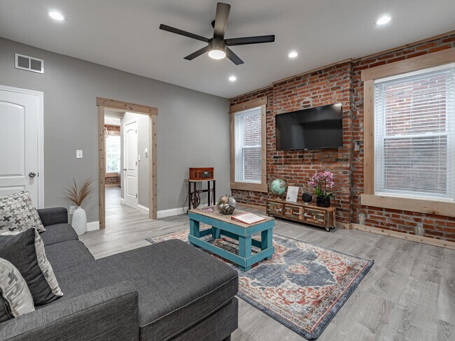 Photo - 3853 McRee Ave