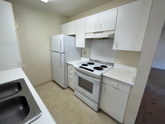 Photo - Gardens at Launani (Mililani Tech Park) - A/C, ground floor, 2 bed, 2 bath, 2 parking