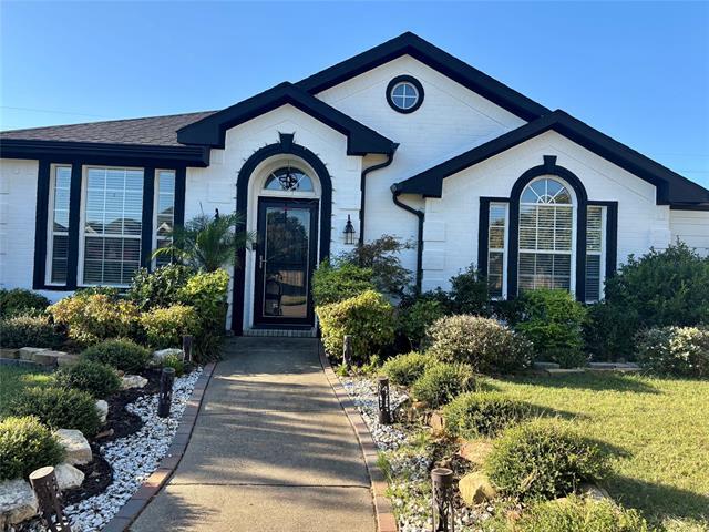Building Photo - 1220 Shenandoah Dr