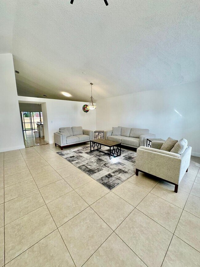 Photo - 22449 Middletown Dr