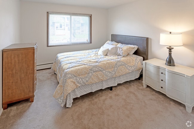 2BR, 1BA
