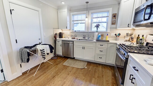 Photo - 17 Nottinghill Rd Unit 2