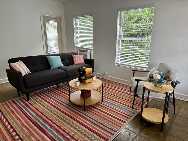 Photo - 361 S County Rd Unit 6