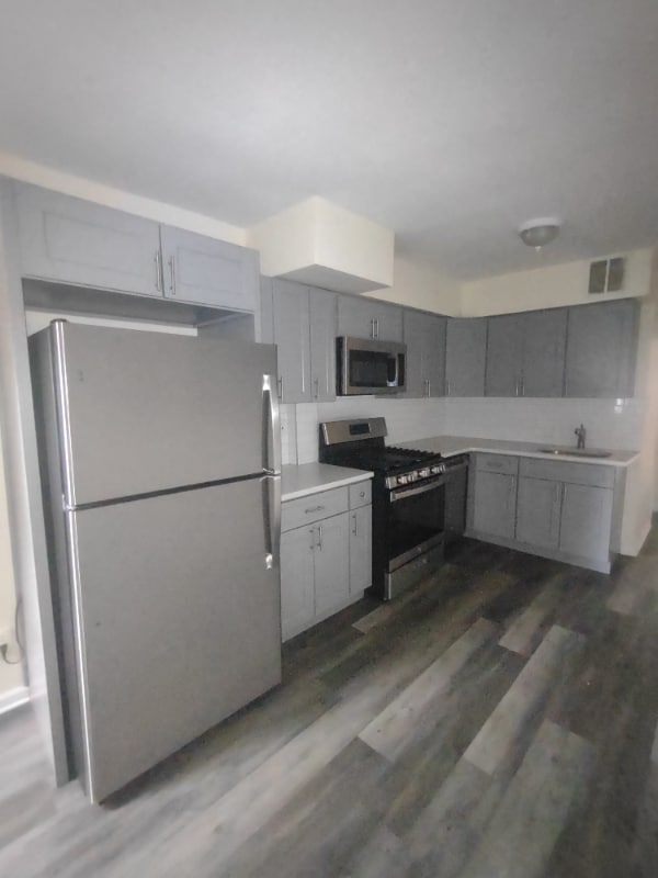 Photo - 964 East 100th Street Unit Garden Apt