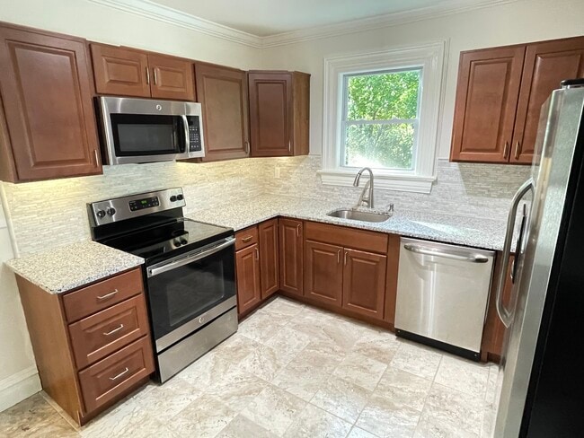 Kitchen - 85 Western Ave Unit #2