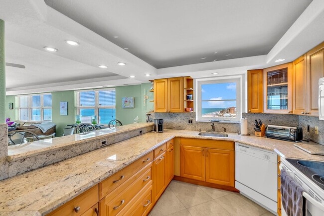 Photo - 3000 S Ocean Blvd