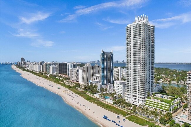 Building Photo - 6365 Collins Ave Unit 1705