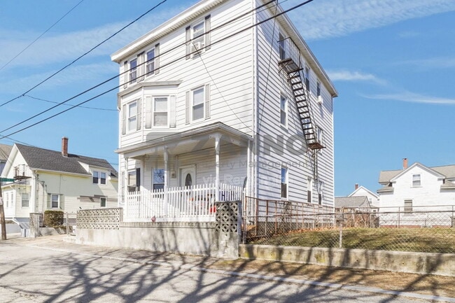 Photo - 108 Woodward Ave Unit 2