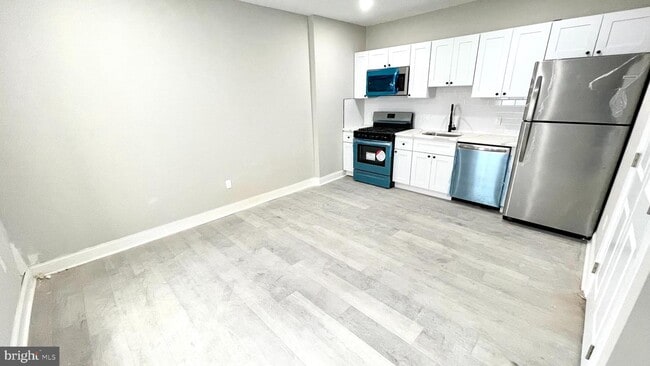 Photo - 344 Conarroe St Unit A