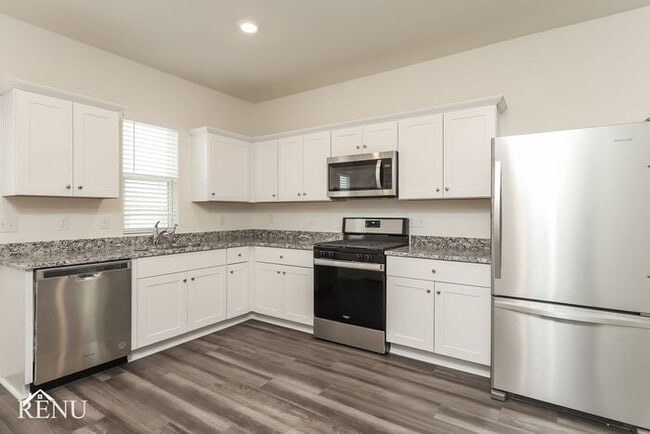 Photo - 5202 Dawn Break