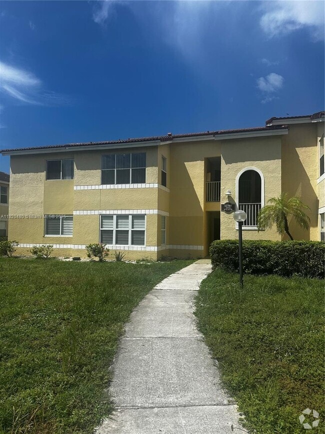 Building Photo - 12760 Vista Isles Dr Unit 715 Rental