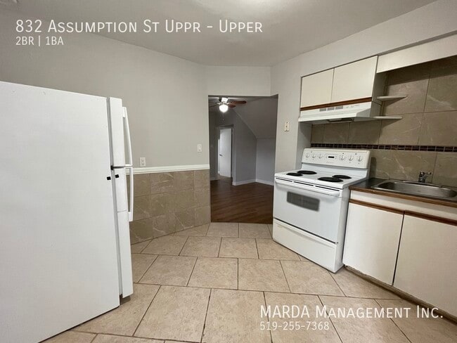 Photo - SPACIOUS 2 BED/1BATH UPPER UNIT! +  40 % HYDRO & WATER Unit Upper