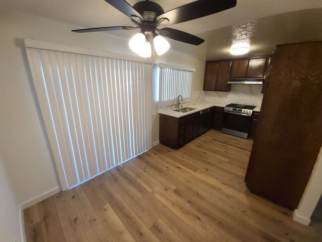 Photo - 4392 Green Ave Unit 4394