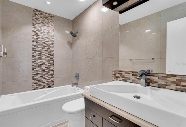 Photo - 3008 Parkway Blvd Unit 303