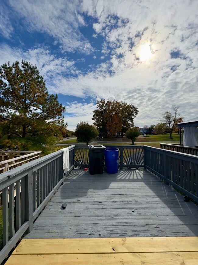 Photo - Charming 2 Bedroom/2 Bathroom Townhome in ...