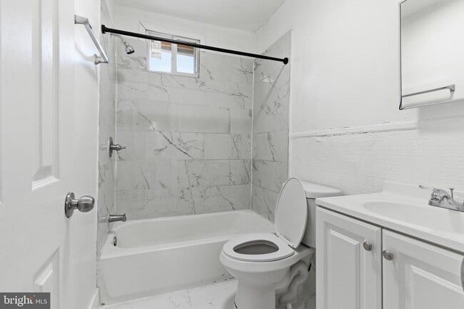 Photo - 3906 N Delhi St