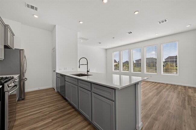 5558 Amber Brook Ln