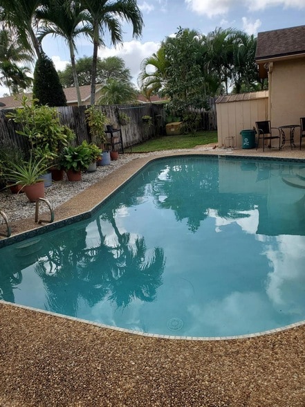 Photo - 9820 NW 24th St