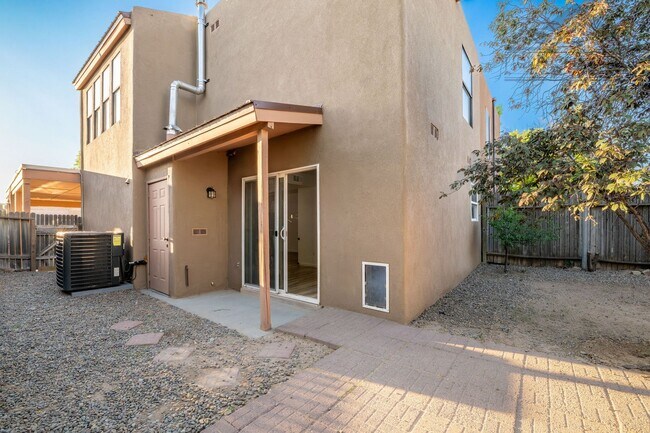 Photo - Bright Southside Home in Las Acequias