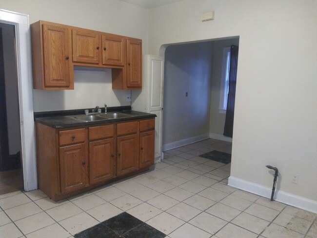 Photo - 2126-2128 N. 46th St. Unidad Lower