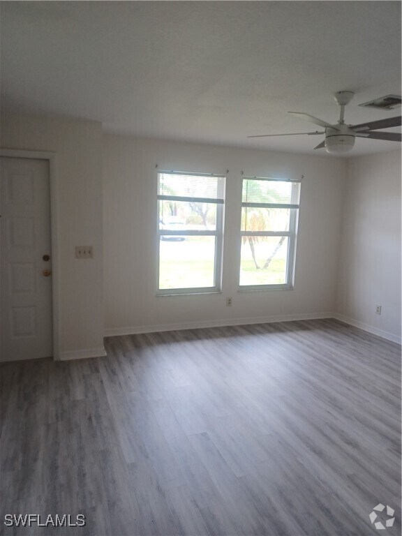 Building Photo - 456 SE 17th Ave Rental