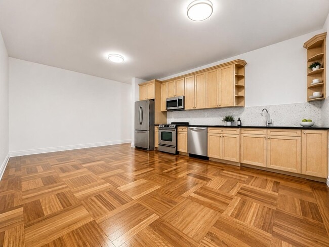 Photo - 605 W 137th St Unidad 35