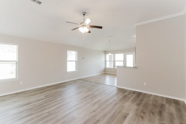 Photo - 318 Billy Wickliffe Dr