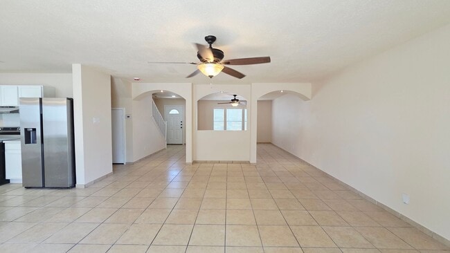 Photo - 5 Bedroom Beauty! Far NorthWest SA off Potranco and Loop 1604