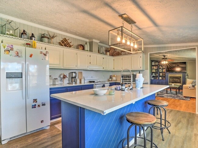 Photo - Fully Furnished, Beaver Lake Area 3 bed 2 ...