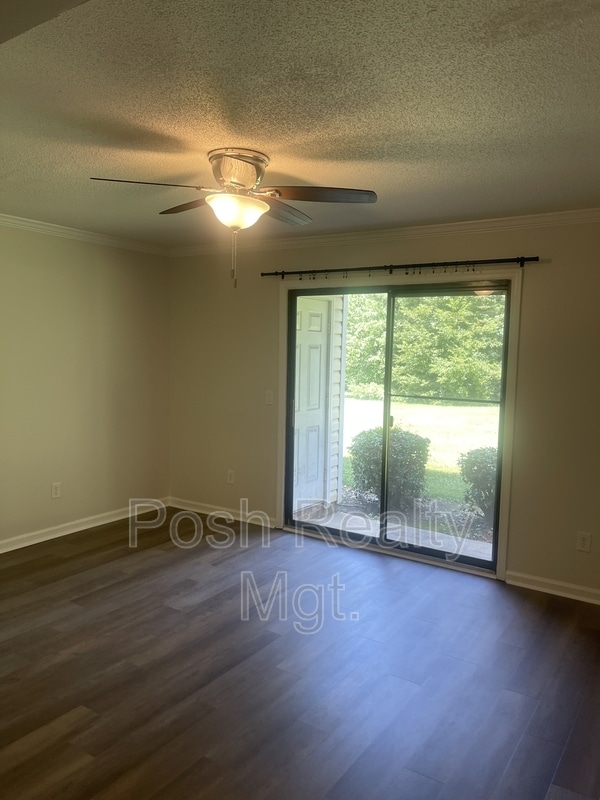 Photo - 502 Mystic Dr