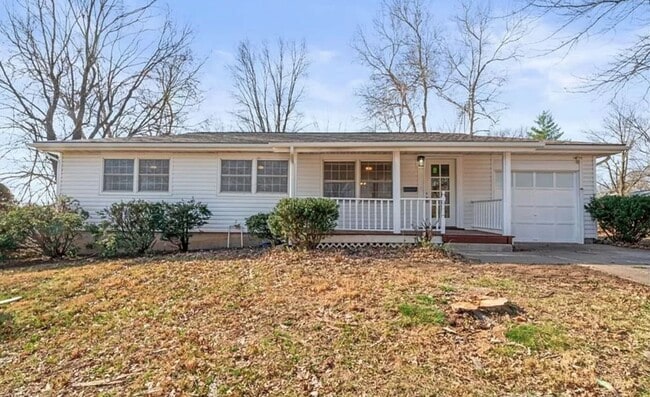 Photo - 1405 NE 62nd St House