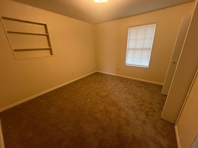 Photo - 2 Bedroom 1 Bathroom Duplex in Winterville!