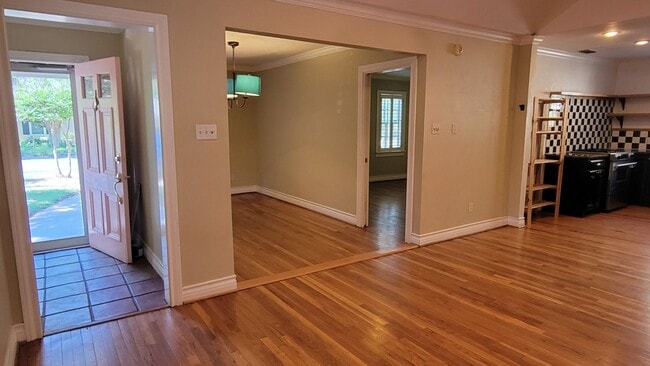 Photo - PRE -LEASING FOR AUGUST 1ST! Great College Rental! Beautiful Home Near Tech Campus!!