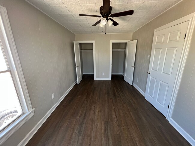 Photo - Duplex *upstairs* Leasing Special Available*