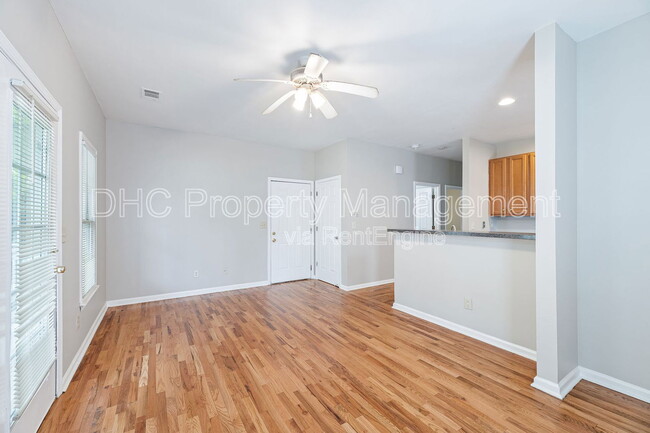 Photo - 1145 Lookout Ave NW