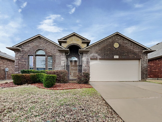 Building Photo - 4525 Lacewood Dr