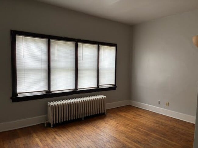 Photo - 1130 W Washington St Unit lower front