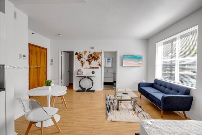 Photo - 1502 Jefferson Ave Unit 107