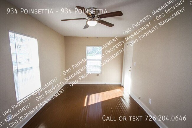 Photo - Cozy House in Harvard Place/ Eastlawn Unit 934 Poinsettia
