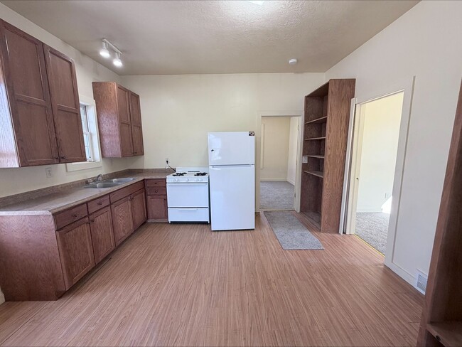 Photo - 3 bed 1 bath House for rent!