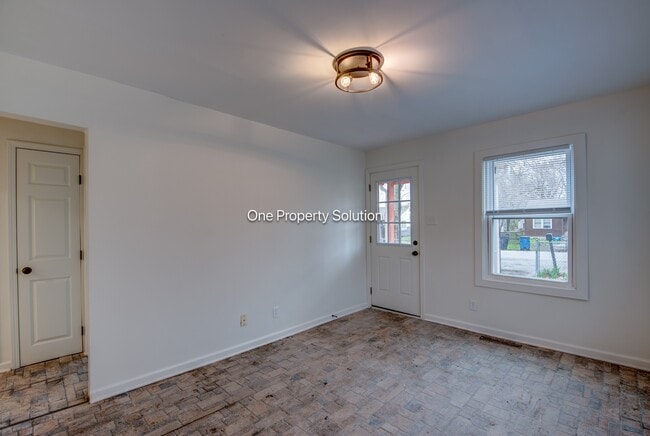 Photo - 1665 W 40th Ave