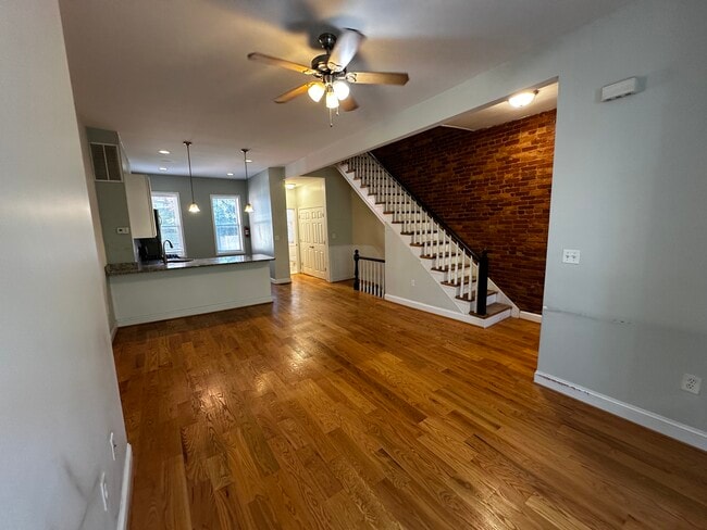 Photo - 20 K St NW