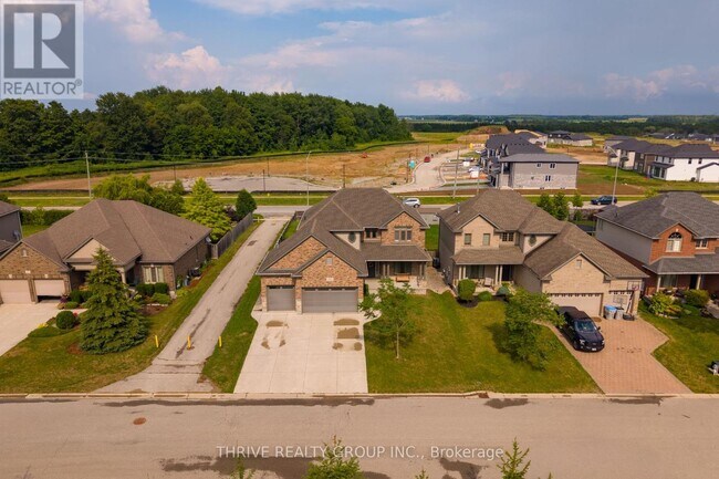 Photo - 12 Ashwood Cres