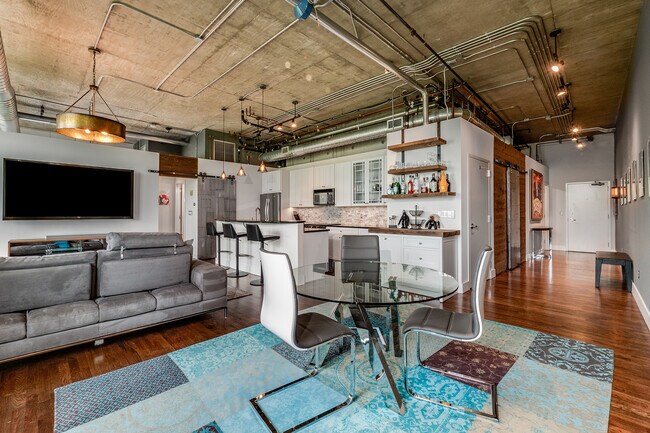 Photo - 3180 Mathieson Dr NE