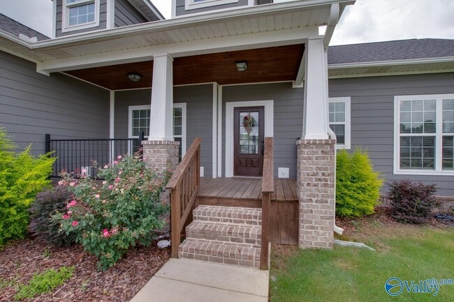 Photo - 1837 Saddle Trace Ln SE