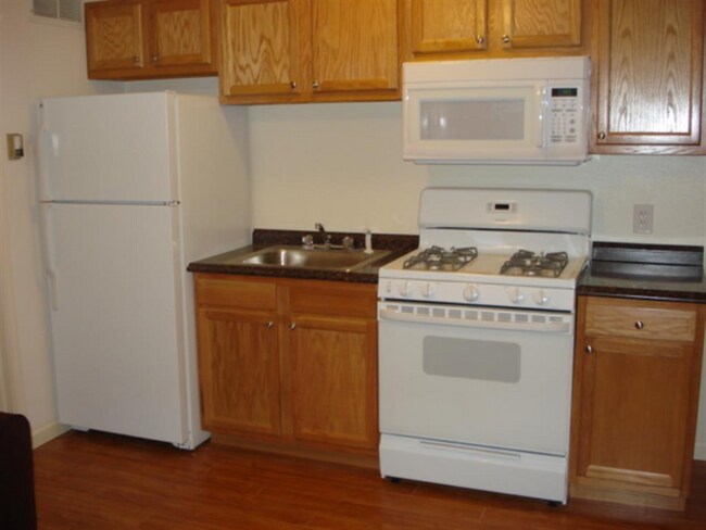 Photo - 1955 S Reynolds Rd