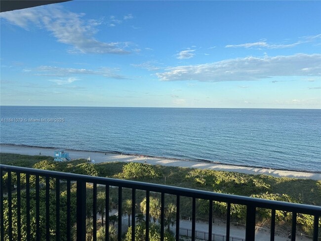 Building Photo - 9273 Collins Ave Unit 805 Rental