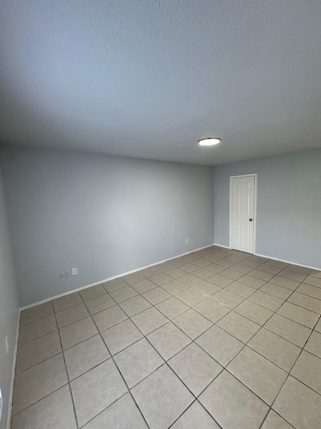 Photo - 8034 Antoine Dr Unit #202